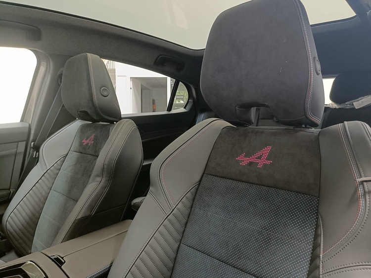 Renault Rafale Esprit Alpine E-Tech full hybrid 200 cv (147kW) foto 9