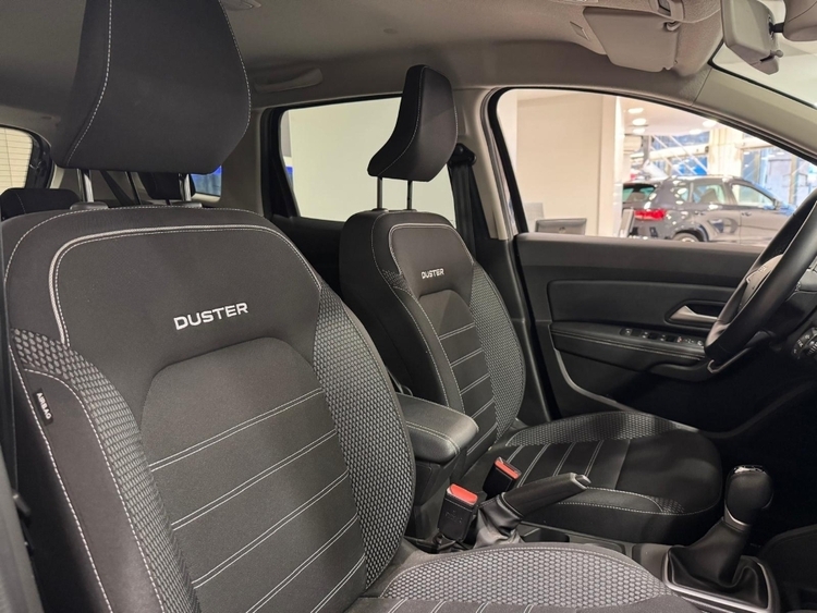 Dacia Duster Journey Go foto 12