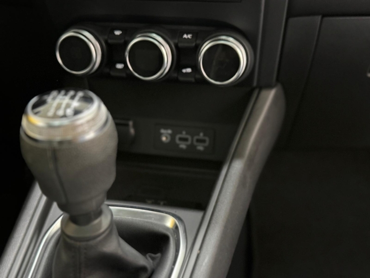 RENAULT CAPTUR ZEN - FAST TRACK foto 7