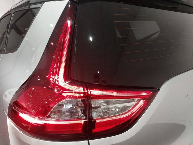 Renault Scenic Grand Zen foto 21